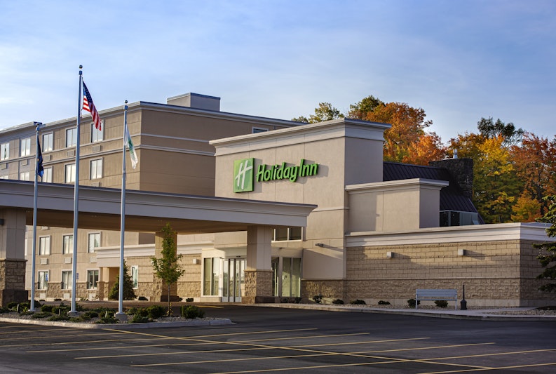 HOLIDAY INN MARQUETTE