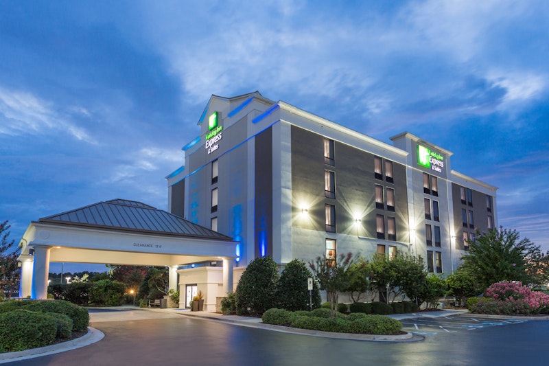 Holiday Inn Express Wilmington University Center