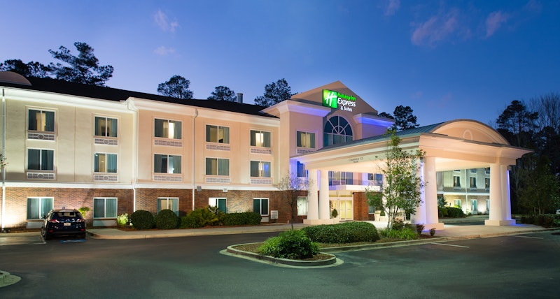 Holiday Inn Express Hotel & Suites Walterboro