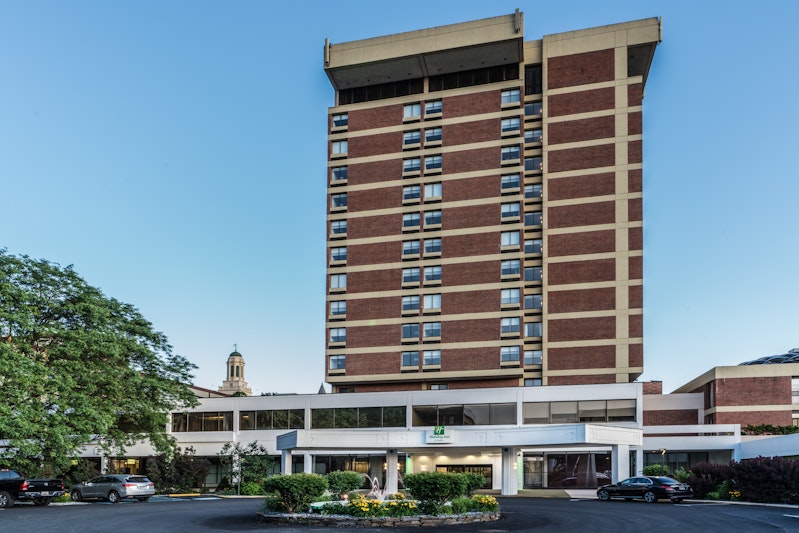 Holiday Inn Hotel and Suites Pittsfield-Berkshires