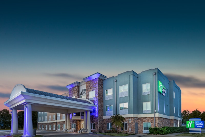 HOLIDAY INN EXP STES ROCKPORT