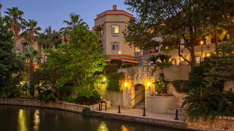 HOTEL INDIGO RIVERWALK AREA