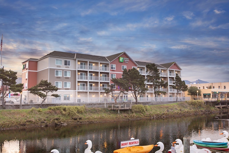 HOLIDAY INN EXP STES
