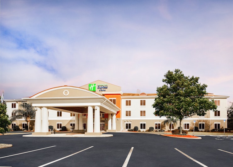 HOLIDAY INN EXP STES INVERNESS