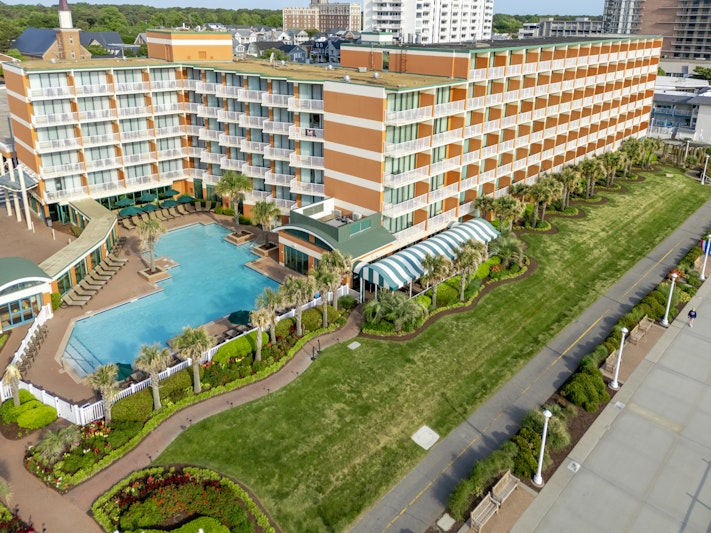 Holiday Inn & Suites North Beach – Virginia Beach