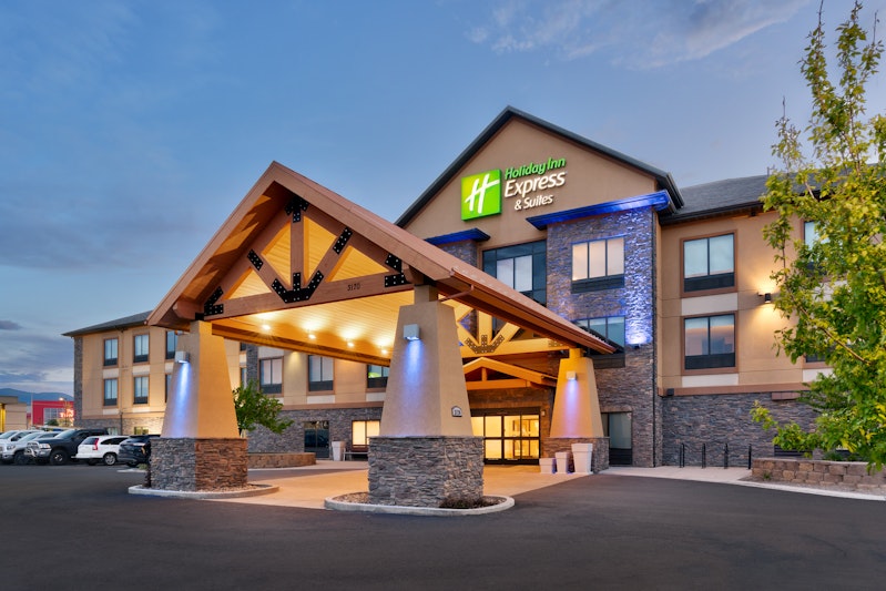 HOLIDAY INN EXPRESS HELENA