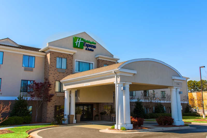 HOLIDAY INN EXP STES KINSTON
