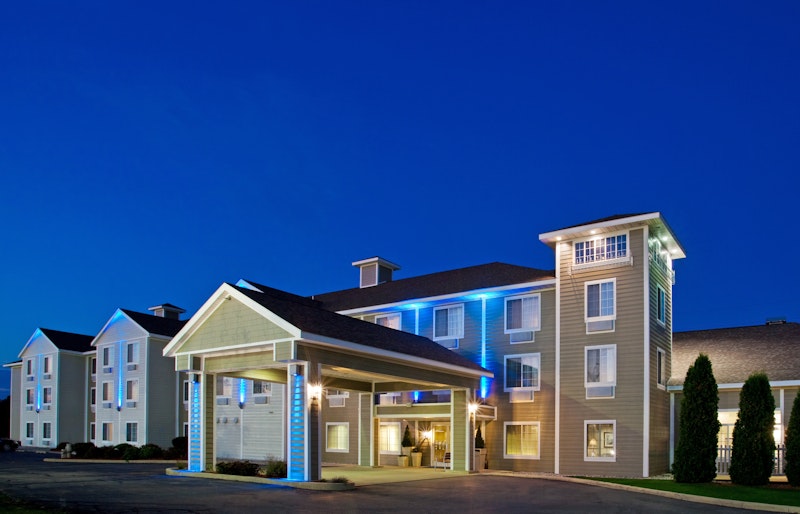 HOLIDAY INN EXPSTE NEW BUFFALO
