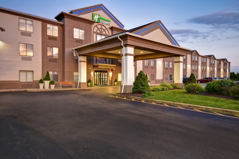 HOLIDAY INN EXPRESS MIDDLETOWN