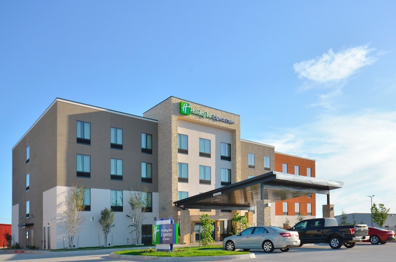 Holiday Inn Express and Suites Oklahoma City