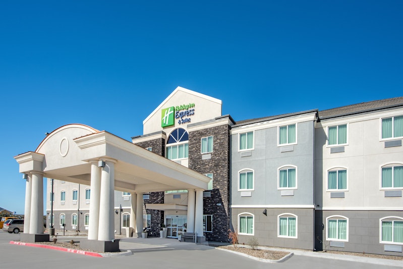 Holiday Inn Express and Suites Monahans – I-20