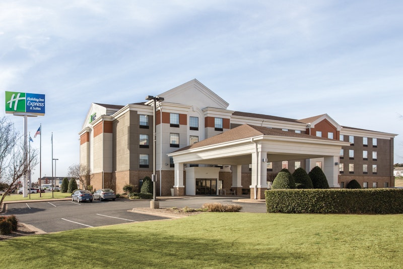 HOLIDAY INN EXP STES FORT SILL