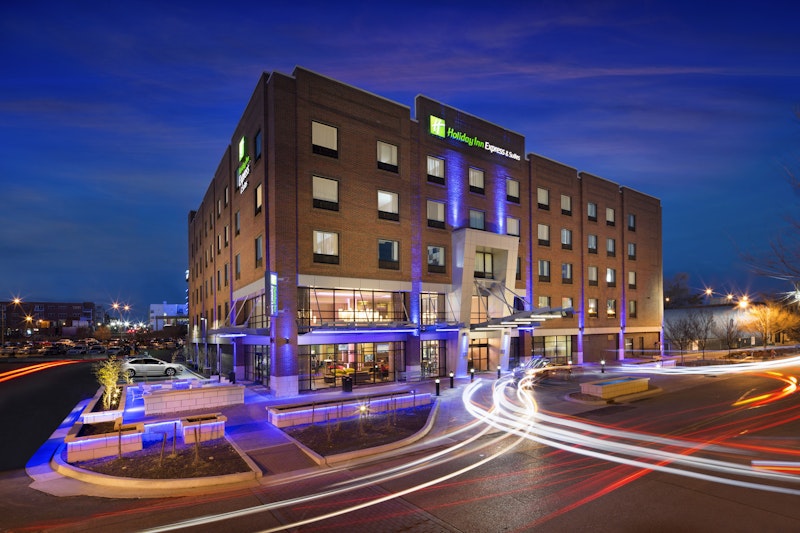 Holiday Inn Express and Suites Oklahoma City Dwtn – Bricktown