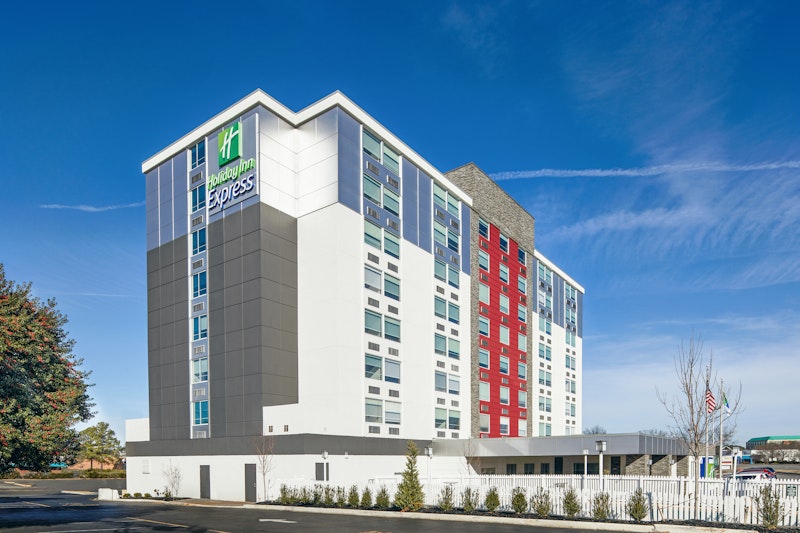 HOLIDAY INN I-64 WEST END