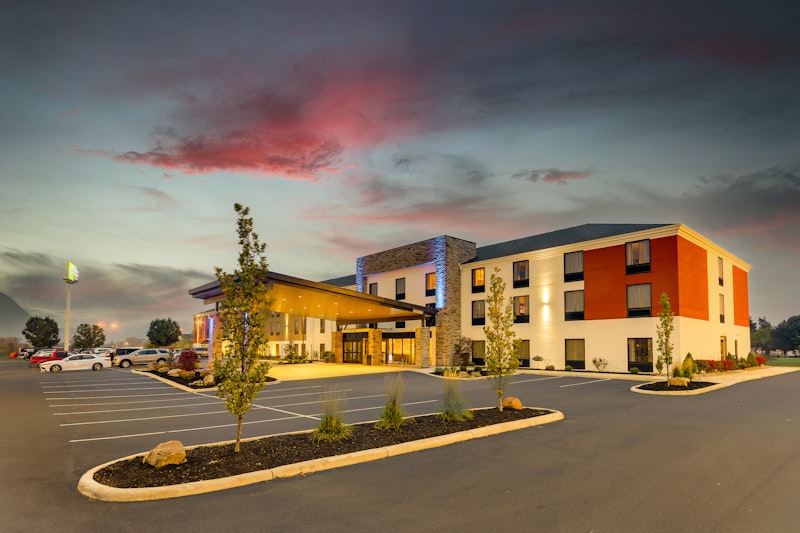 HOLIDAY INN EXP AND STES TROY