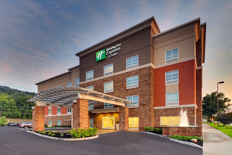 Holiday Inn Express and Suites Ithaca