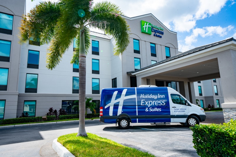 HOLIDAY INN EXP STES OLDSMAR
