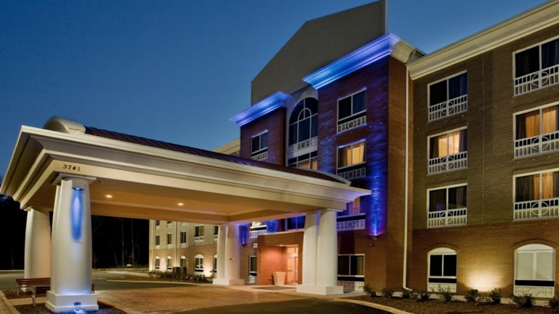 Holiday Inn Express Hotel & Suites RALEIGH SOUTHWEST