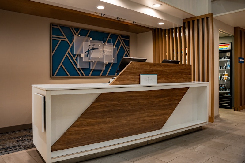 Holiday Inn Express and Suites West Chester