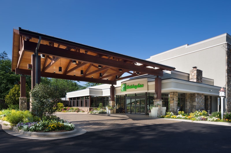HOLIDAY INN BILTMORE EAST
