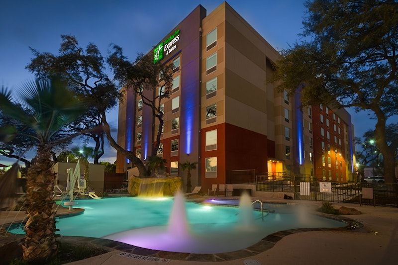 Holiday Inn Express SAN ANTONIO