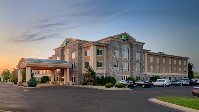 HOLIDAY INN EXPSTE SAGINAW