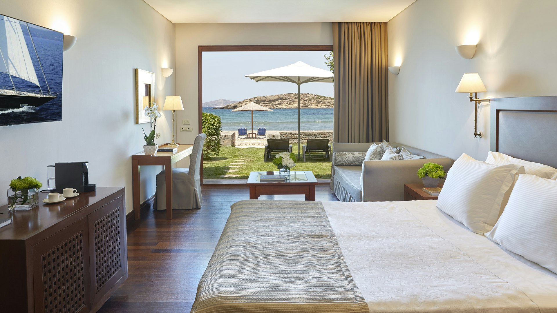 Deluxe Beachfront Bungalow