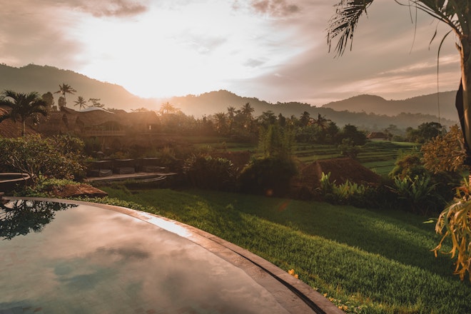 Main Pool - Sunrise