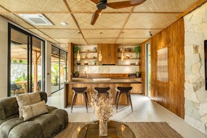 Ida Villa - Living Area