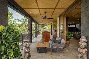Pool Bar - Wellness Side