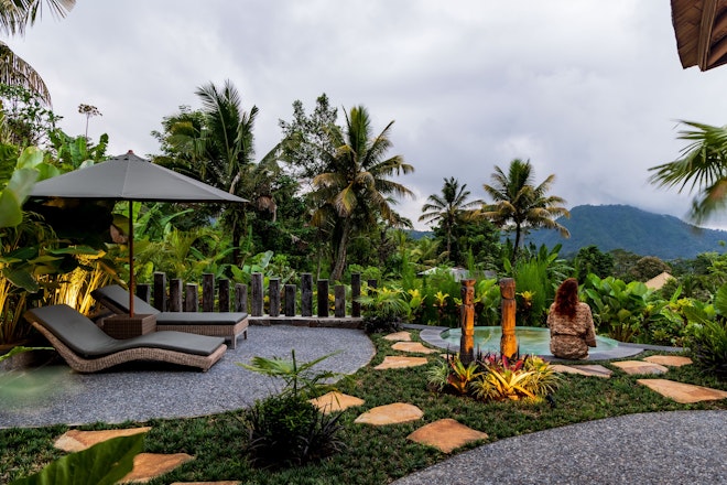 Samudra Villa - Garden & Pool