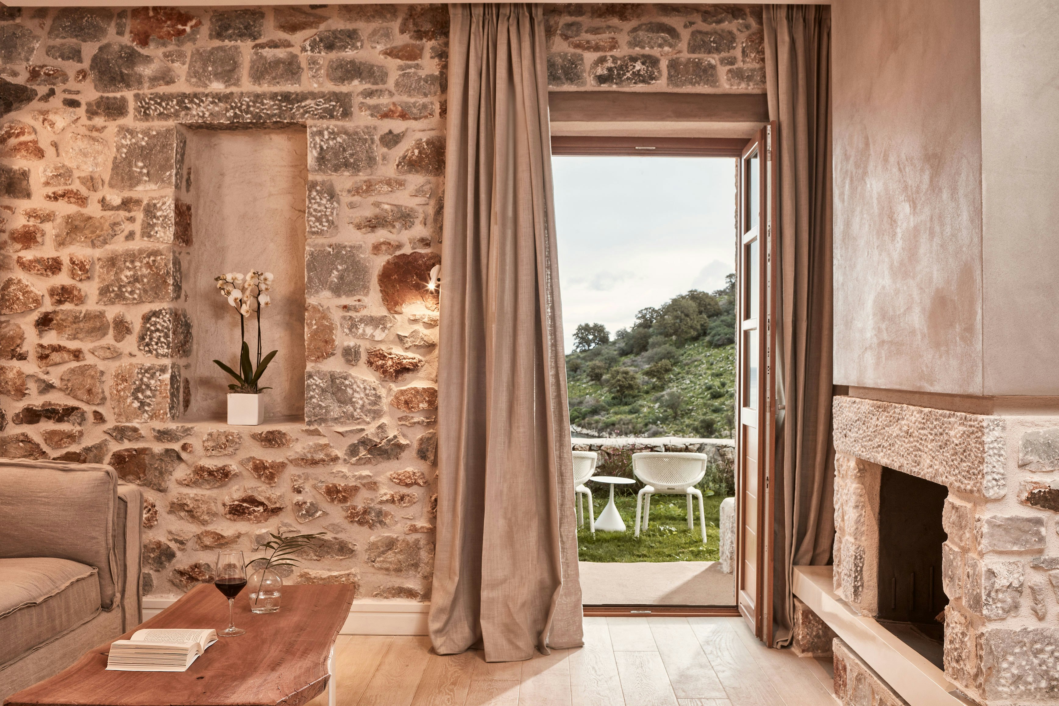 Private Pool Superior Suite Sea View - Living Area