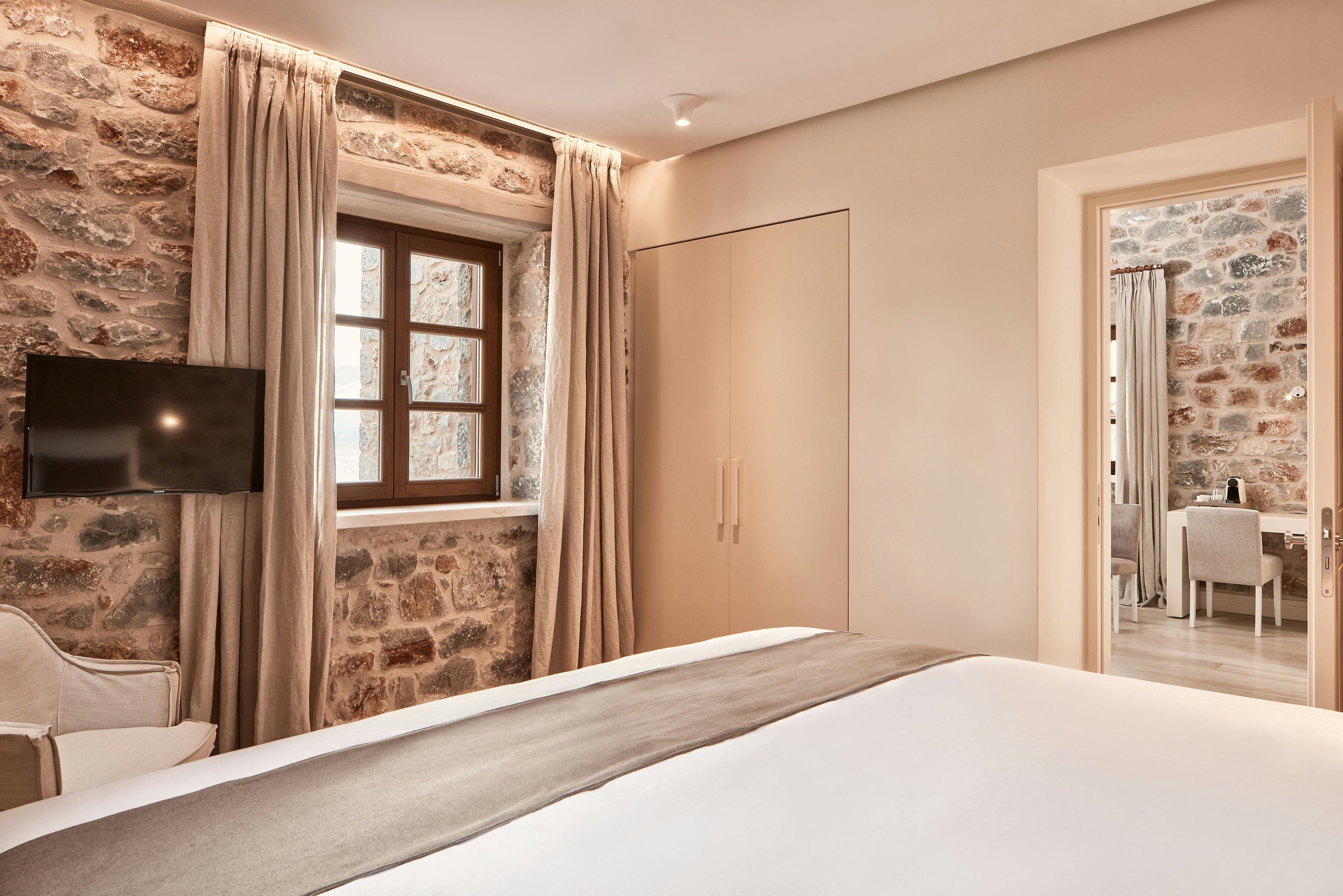 Upbeat One Bedroom Sea View - Bedroom