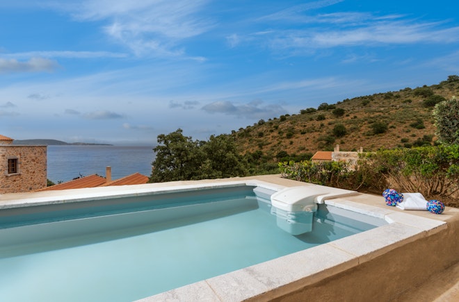 Private Pool Superior Suite Sea View - Pool