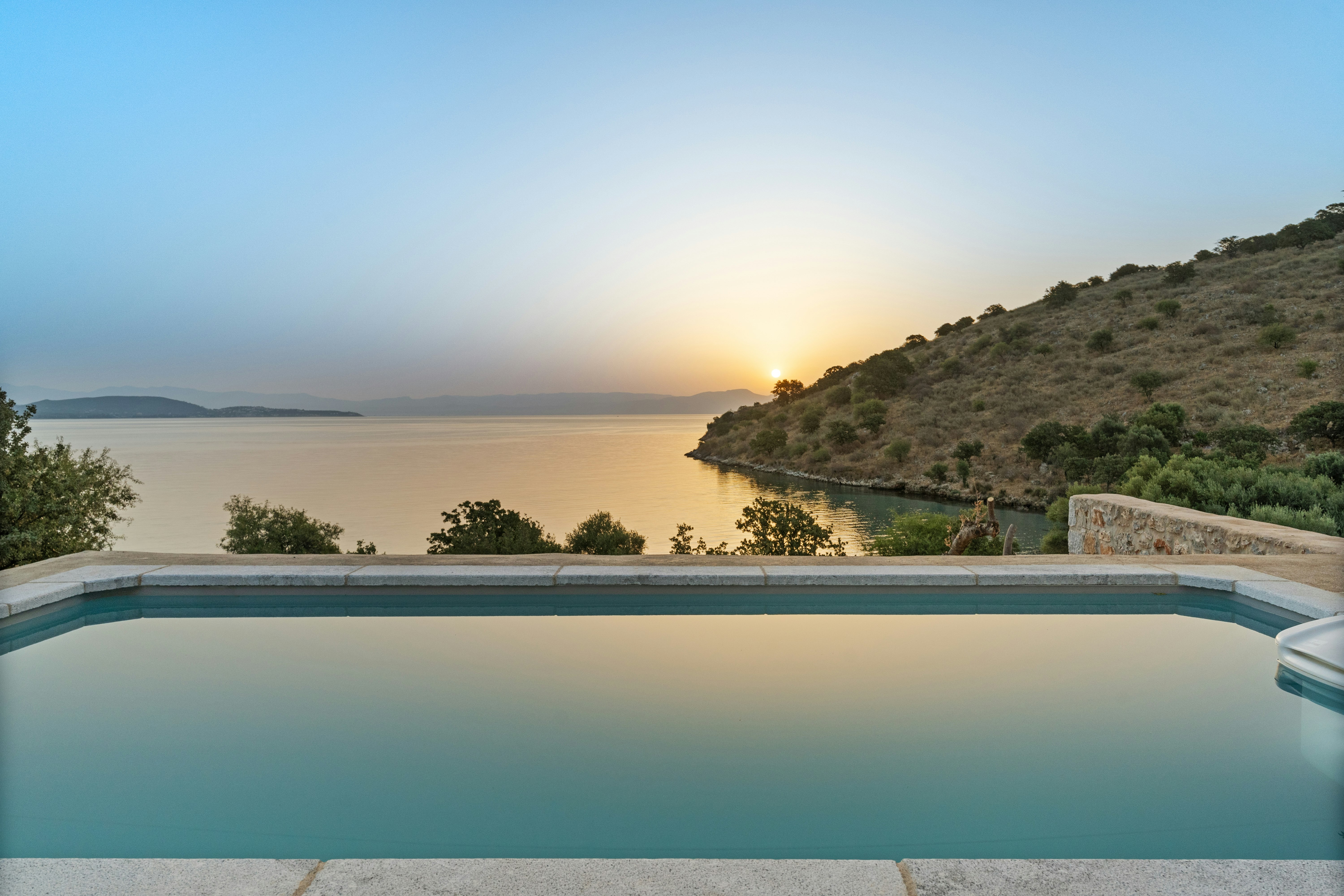 Private Pool Superior Suite Sea View - Pool