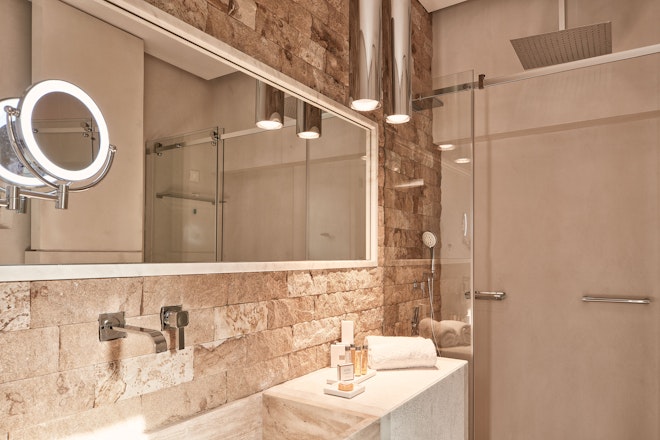 Deluxe Double Sea View - Bathroom