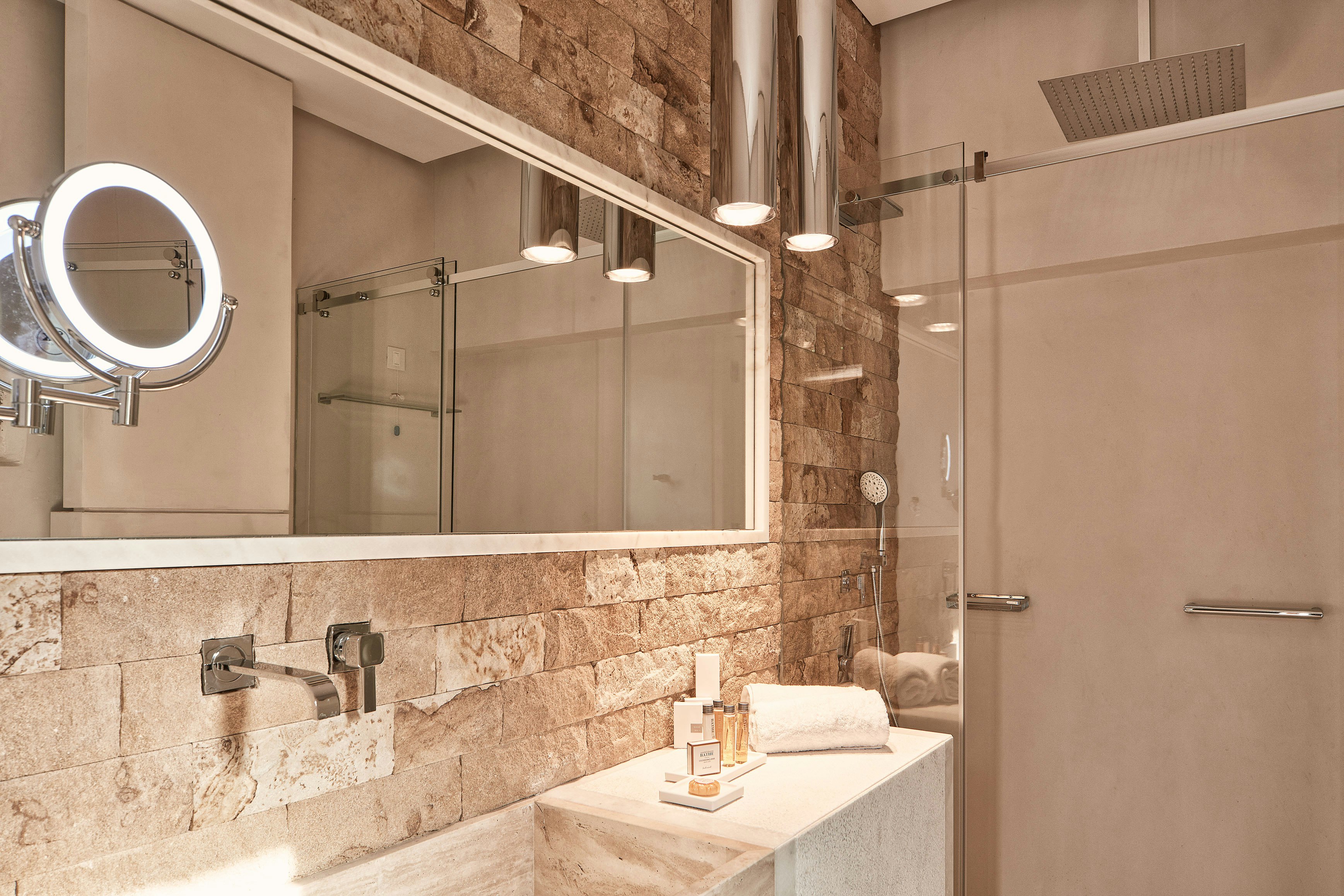 Deluxe Double Sea View - Bathroom