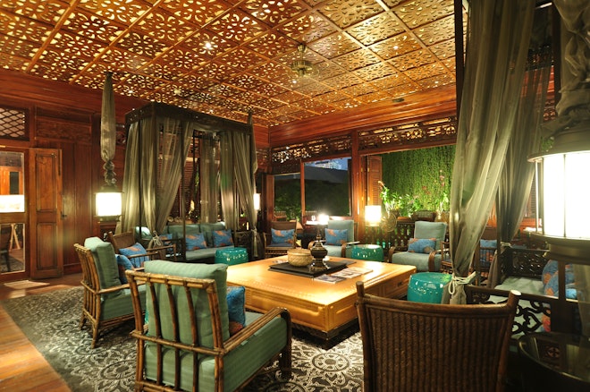 The Parlor Lounge