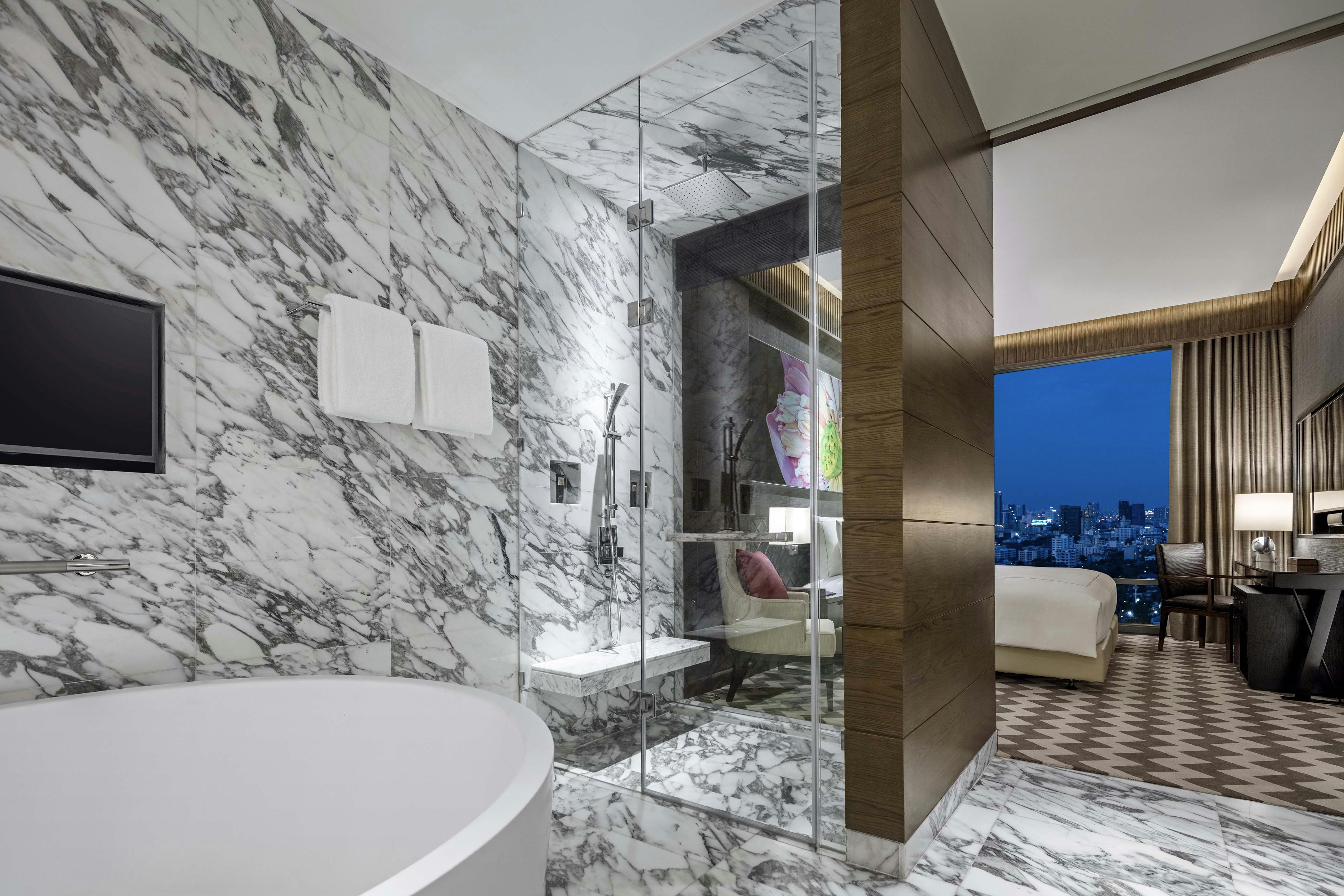 Ayutthaya Suites - Bathroom