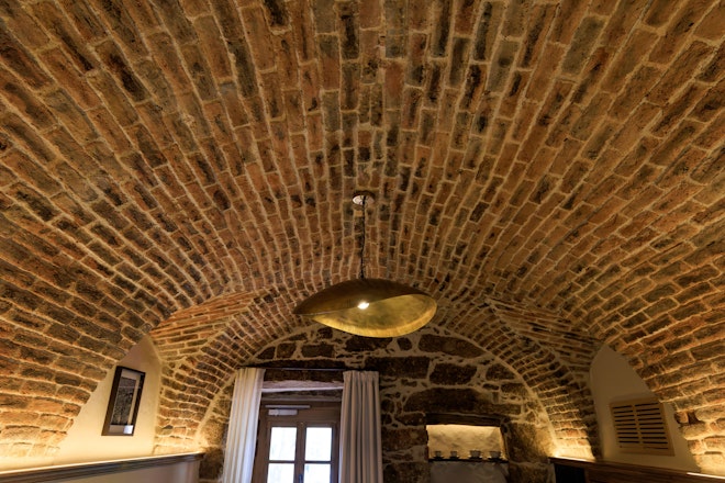 Pera - Room Details