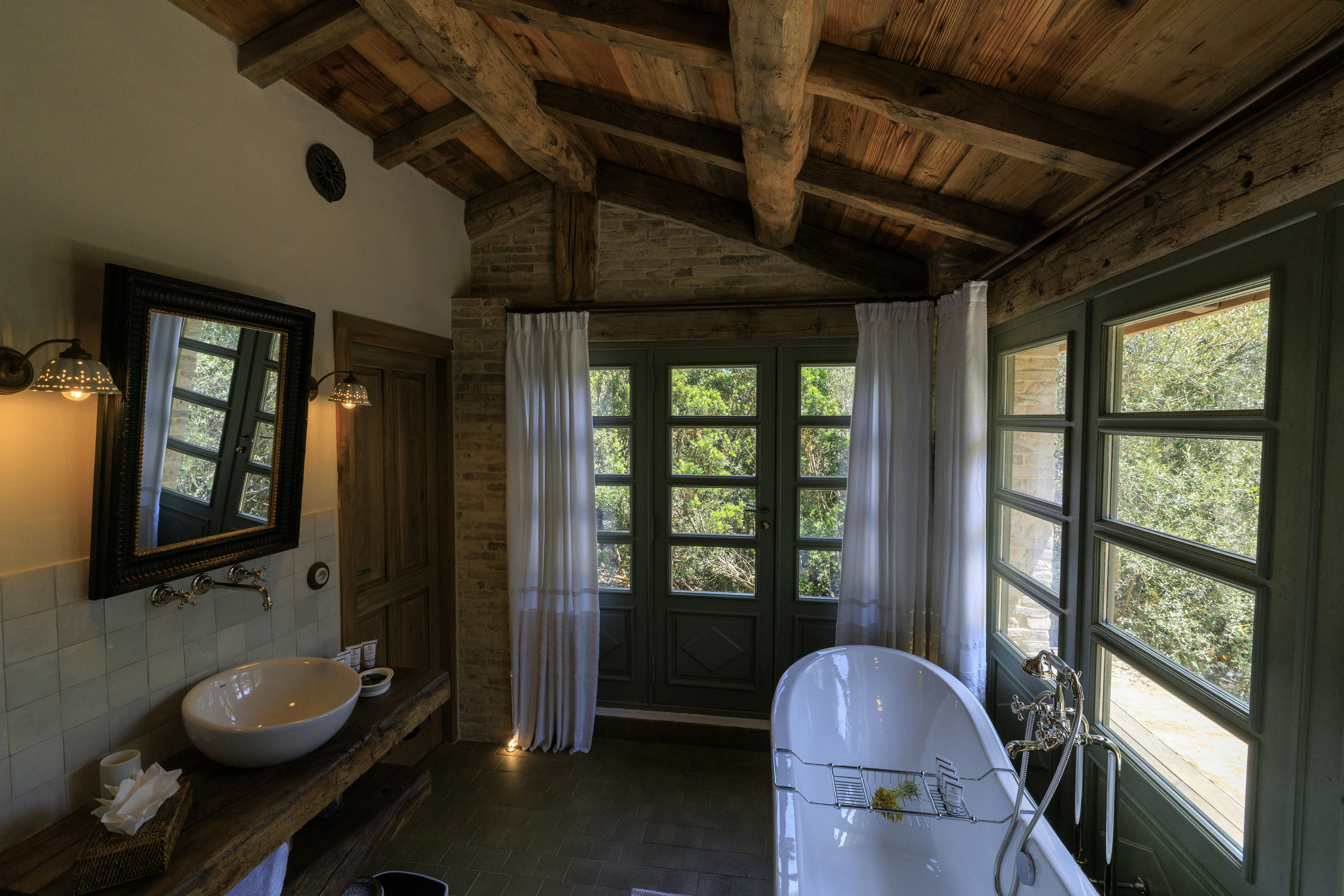 Clementina - Bathroom