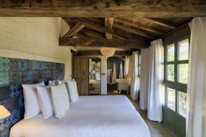 Persica - Bedroom