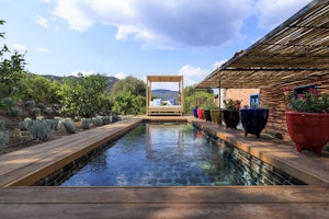 Amandula - Pool