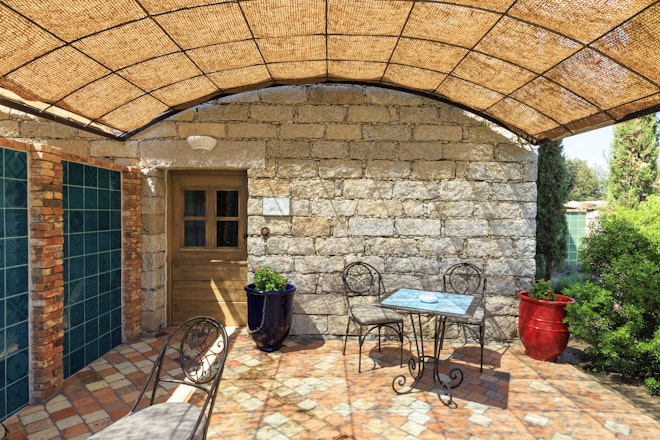 Mela - Patio