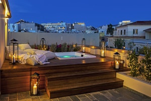 Iconic Suite - Terrace in Evening