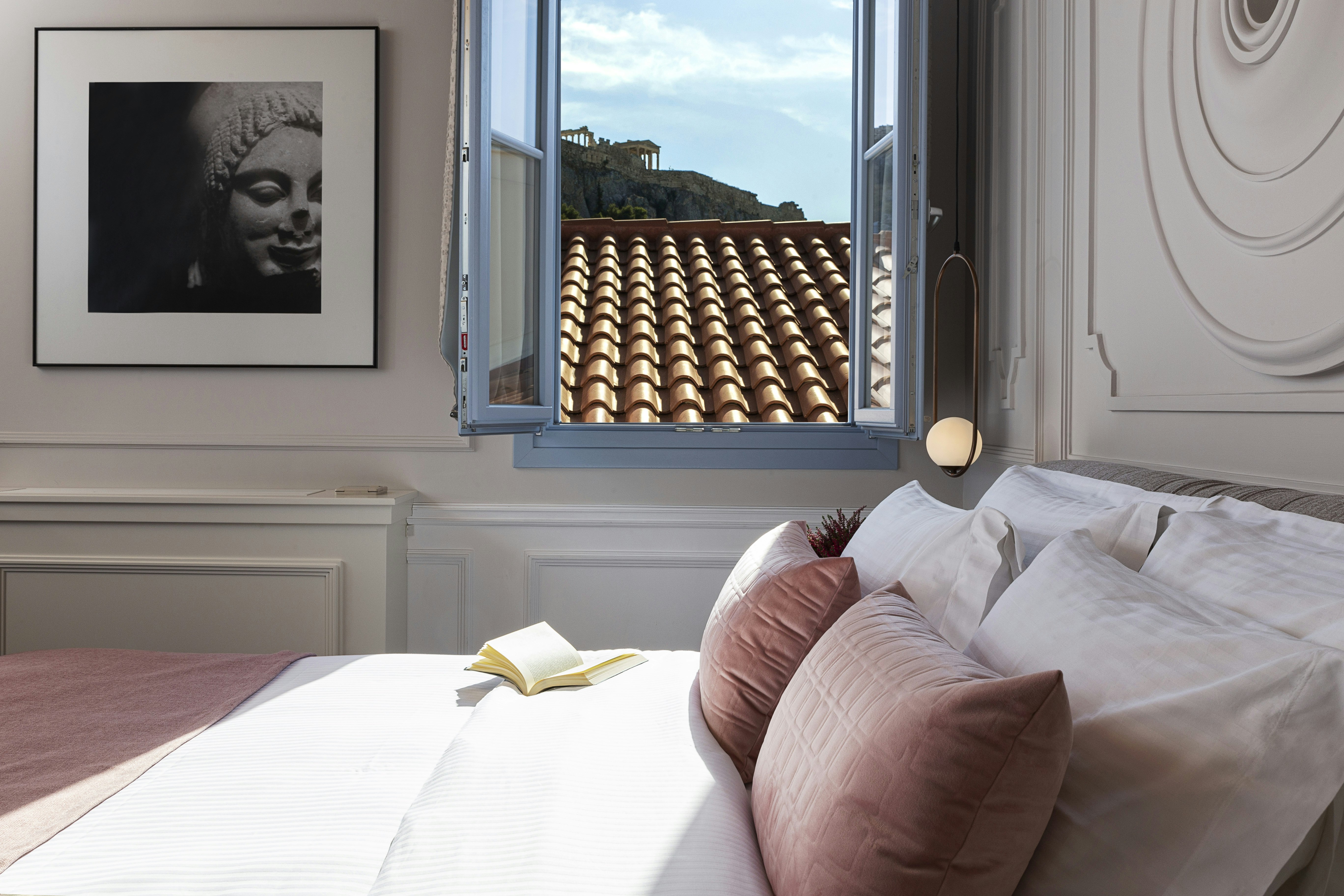 Iconic Suite - Bedroom