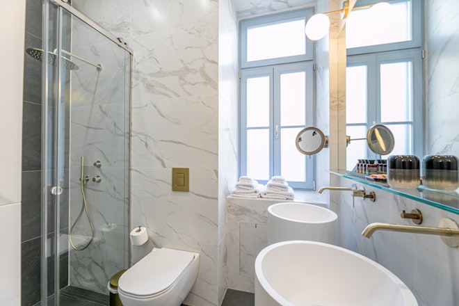 Petite Suite - Bathroom