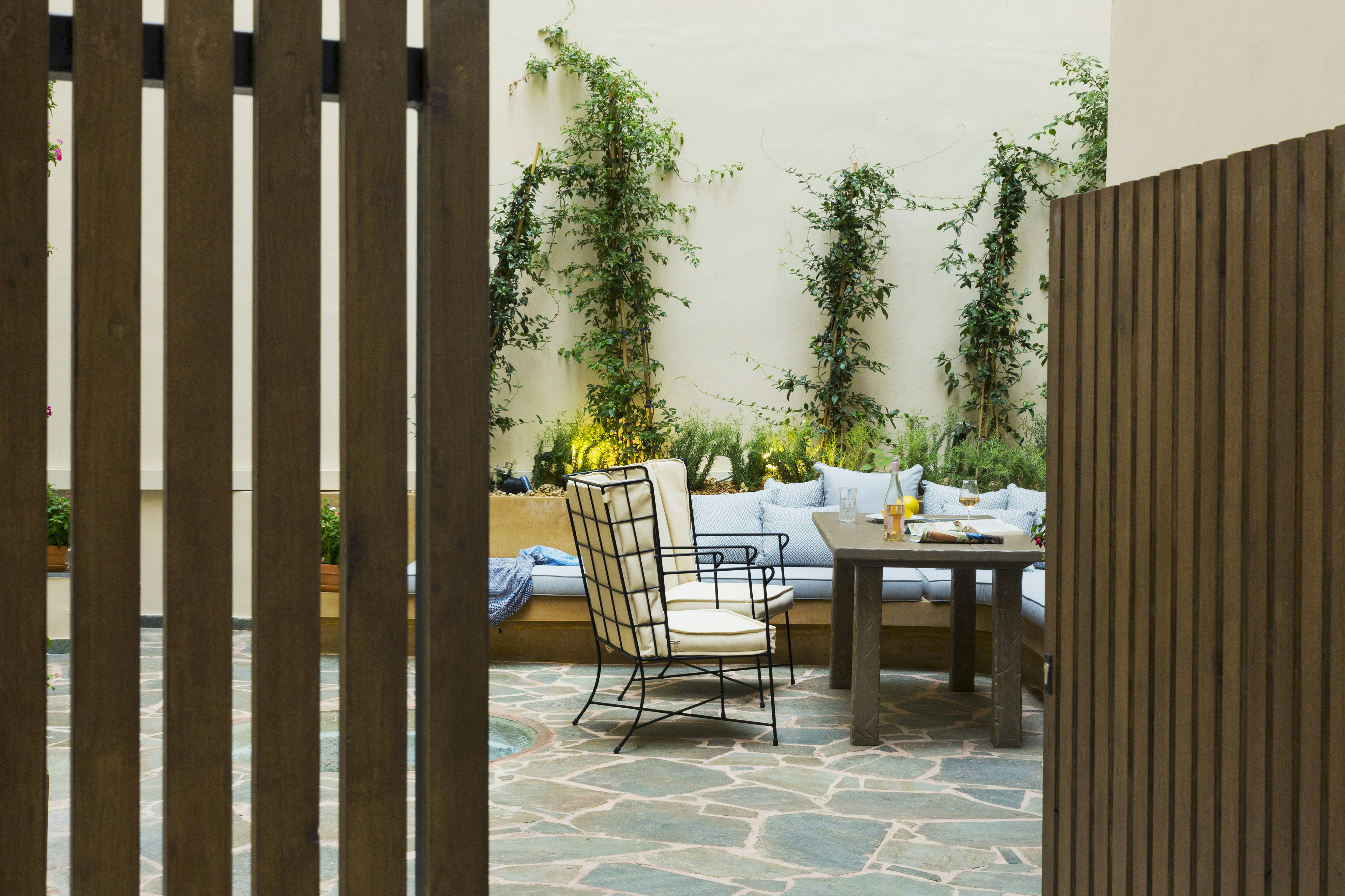 Courtyard Suite - Patio