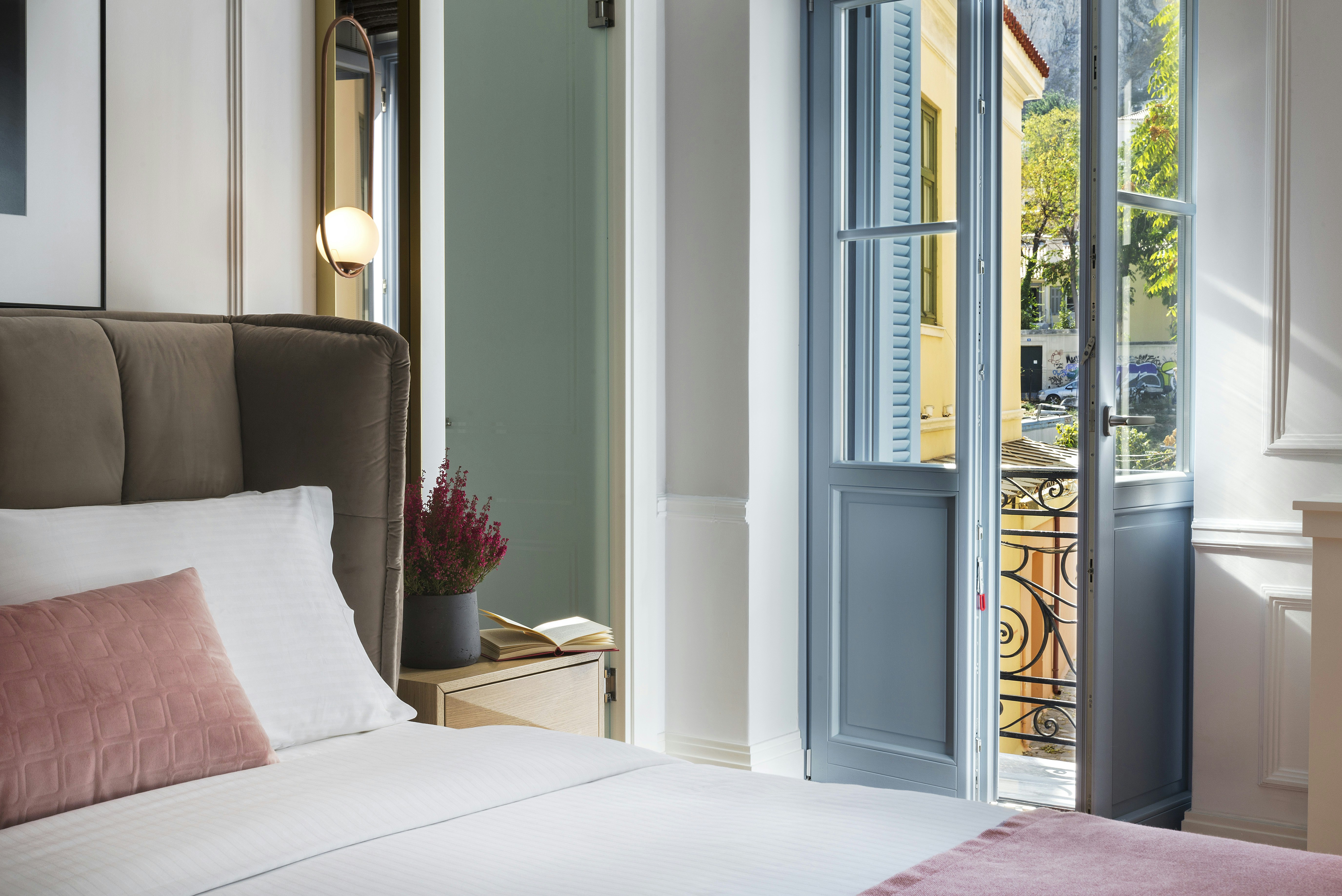 Elegant Suite - Bedroom