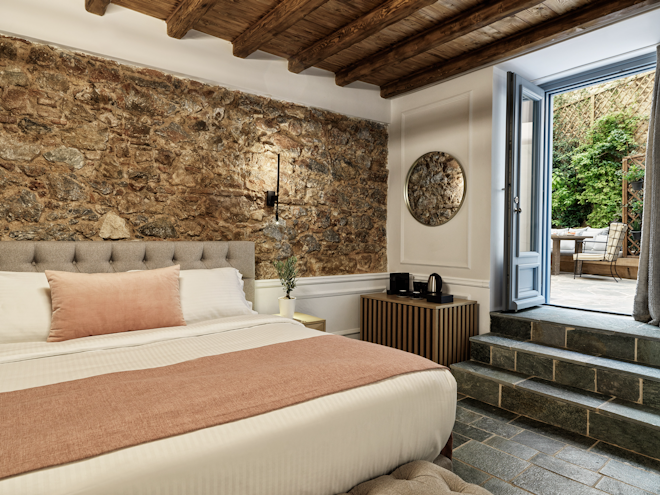 Courtyard Suite - Bedroom